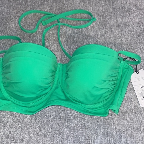 Shade & Shore Women's Light Lift Shirred Cup Bikini Top - Picture 4 of 4